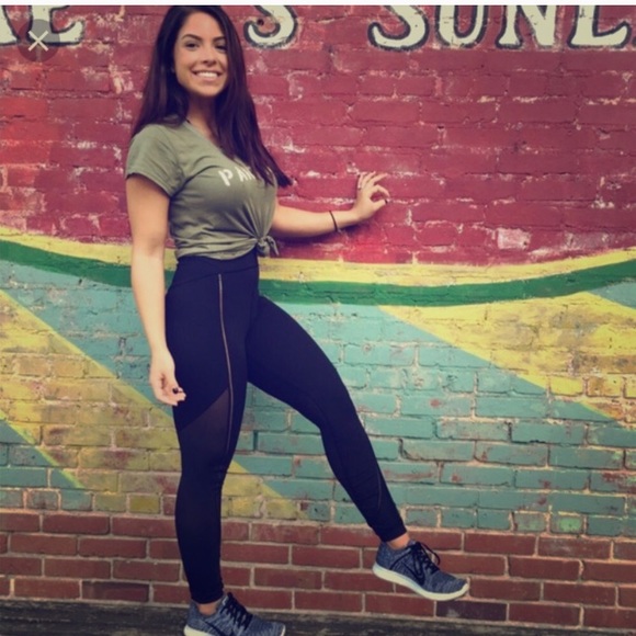 Sold -Sculpt it tight - Picture 1 of 1